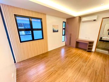 Brand New luxurious 3 storey Modern Single Attached For Sale in BF Resort Las pinas