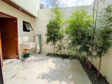 Architect Elegant Design 2Storey Duplex House and Lot in Betterliving Subdivision Parañaque