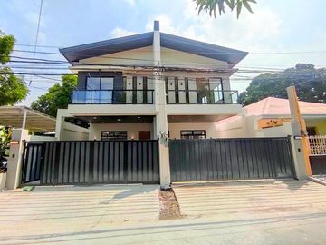 Modern Complete Finished 2Storey Duplex House and Lot in Betterliving Subdivision Parañaque