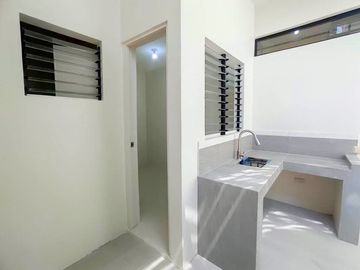 Modern Complete Finished 2Storey Duplex House and Lot in Betterliving Subdivision Parañaque