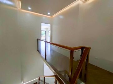 Modern Complete Finished 2Storey Duplex House and Lot in Betterliving Subdivision Parañaque