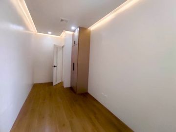Modern Complete Finished 2Storey Duplex House and Lot in Betterliving Subdivision Parañaque