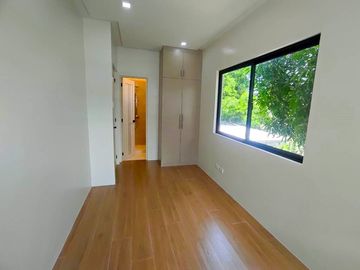 Modern Complete Finished 2Storey Duplex House and Lot in Betterliving Subdivision Parañaque