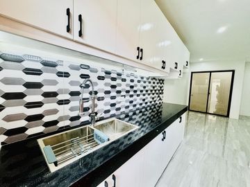 Brandnew Modern 2Storey Triplex House and Lot in Fortunata Village San Isidro Parañaque City