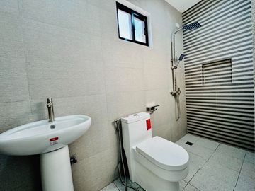Brandnew Modern 2Storey Triplex House and Lot in Fortunata Village San Isidro Parañaque City