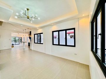 Elegant Modern 2Storey Duplex House and Lot for Sale in San Isidro Parañaque City