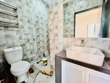 Elegant Modern 2Storey Duplex House and Lot for Sale in San Isidro Parañaque City