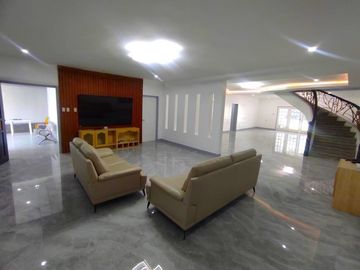 With a Swimming Pool Renovated Single Detached House & Lot for Sale in the Multinational Village Parañaque