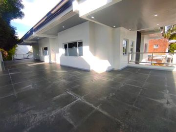 With a Swimming Pool Renovated Single Detached House & Lot for Sale in the Multinational Village Parañaque