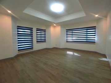 With a Swimming Pool Renovated Single Detached House & Lot for Sale in the Multinational Village Parañaque