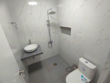 With a Swimming Pool Renovated Single Detached House & Lot for Sale in the Multinational Village Parañaque