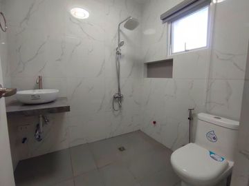 With a Swimming Pool Renovated Single Detached House & Lot for Sale in the Multinational Village Parañaque