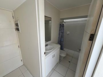 Venta de Casa de Playa en Gaviotas, Asia – Primera Fila Frente al Malecón – 230m2