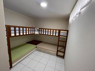 Venta de Casa de Playa en Gaviotas, Asia – Primera Fila Frente al Malecón – 230m2