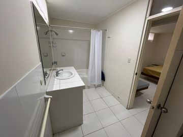 Venta de Casa de Playa en Gaviotas, Asia – Primera Fila Frente al Malecón – 230m2