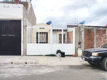 Casa en venta en Urbi Villa del rey Irapuato