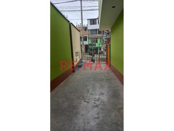 Gran Oportunidad Para Invertir En Esquina!! Venta de AIRES