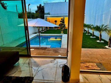 Casa de Lujo en Venta – Colonia Los Tulipanes, Cuernavaca
