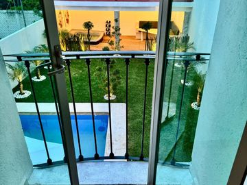 Casa de Lujo en Venta – Colonia Los Tulipanes, Cuernavaca