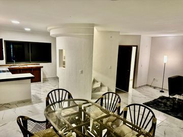 Casa de Lujo en Venta – Colonia Los Tulipanes, Cuernavaca