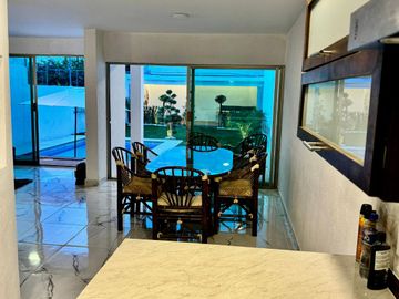 Casa de Lujo en Venta – Colonia Los Tulipanes, Cuernavaca