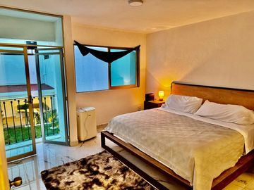Casa de Lujo en Venta – Colonia Los Tulipanes, Cuernavaca