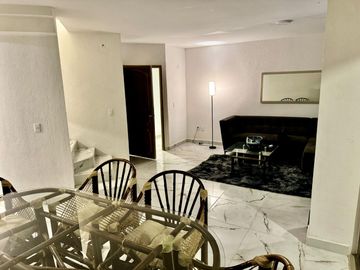 Casa de Lujo en Venta – Colonia Los Tulipanes, Cuernavaca