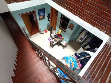 KENNEDY- CASA CON RENTA EN BUEN ESTADO