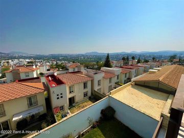 Departamento de tres recámaras en venta en Cumbres del Lago, Querétaro