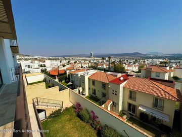 Departamento de tres recámaras en venta en Cumbres del Lago, Querétaro