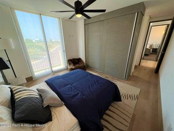 Departamento de tres recámaras en venta en Cumbres del Lago, Querétaro