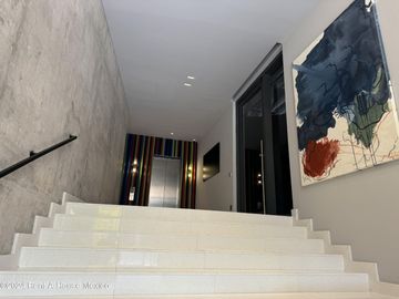 Estudio/Loft sin muebles en la Nápoles CW 25-685