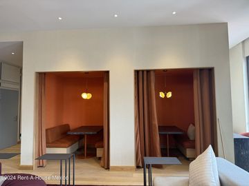 Estudio/Loft sin muebles en la Nápoles CW 25-685