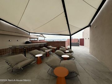 Estudio/Loft sin muebles en la Nápoles CW 25-685