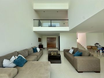 SE VENDE casa en Cañada del Refugio (norte)
