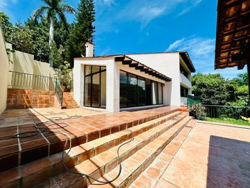CASA EN VENTA EN LAS CAÑADAS