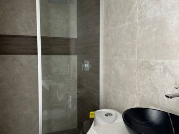 LINDA CASA DE ESTRENO EN VENTA - URB. MIRAFLORES COUNTRY CLUB - PIURA