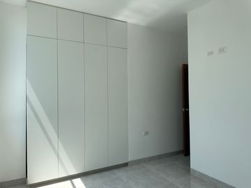 LINDA CASA DE ESTRENO EN VENTA - URB. MIRAFLORES COUNTRY CLUB - PIURA