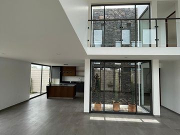 Casa en venta a 10 minutos de Centro Sur