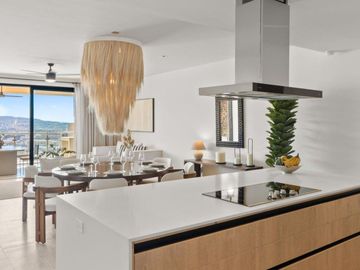 Condo con vista al mar, terraza privada, en venta, El Pedregal, Cabo San Lucas