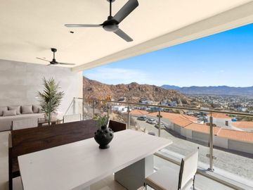 Condo con vista al mar, terraza privada, en venta, El Pedregal, Cabo San Lucas
