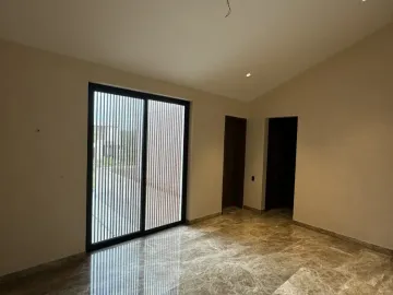 CASA EN VENTA  EN MERIDA LISTA PARA ENTREGA FRENTE AL CAMPO DE GOLF