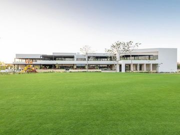 CASA EN VENTA  EN MERIDA LISTA PARA ENTREGA FRENTE AL CAMPO DE GOLF