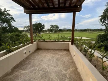 HOUSE FOR SALE IN MERIDA YUCATAN WITH GOLF COURSE VIEW