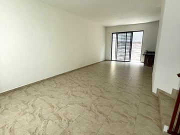 CASA EN VENTA HACIENDA VALBUENA LEÓN, GTO