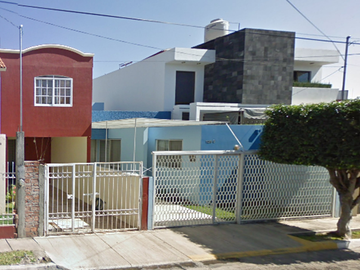 HERMOSA PROPIEDAD EN VENTA EN ZAMORA DE HIDALGO COL. LAS FUENTES (55 1388-----)