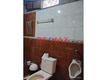 Se Vende Casa De 3 Pisos Doble Frente En San Juan De Lurigancho