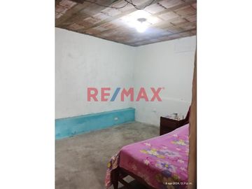 Se Vende Casa De 3 Pisos Doble Frente En San Juan De Lurigancho
