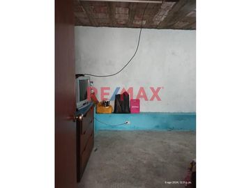 Se Vende Casa De 3 Pisos Doble Frente En San Juan De Lurigancho