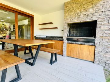 Casa de Venta en Nayón en Urbanización 4 D